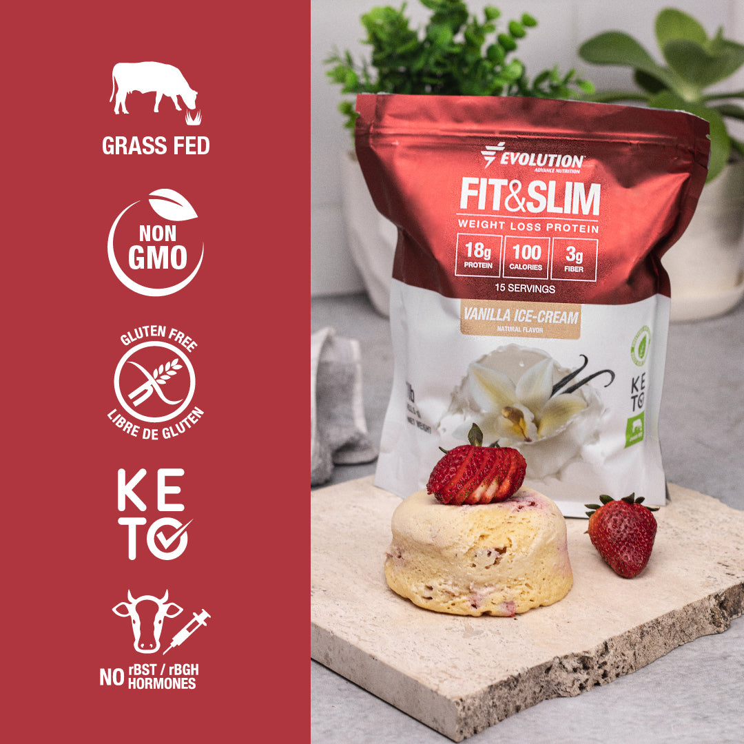 Proteína en polvo Fit & Slim de Evolution, sabor vainilla, con helado y fresas, sin gluten y bajo en calorías.